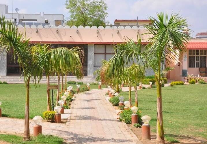 Pavitras Hotel & Resorts, Jaipur 1